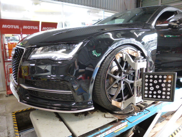 AUDI S7 のロワリング＆4輪アライメント作業 ／ iiD Lowering