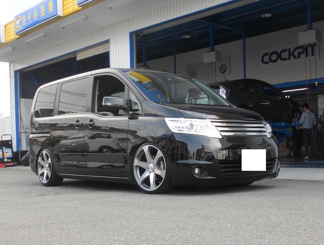 C25セレナ 車高調から車高調へ | スタッフ日記 | スタイルコクピット