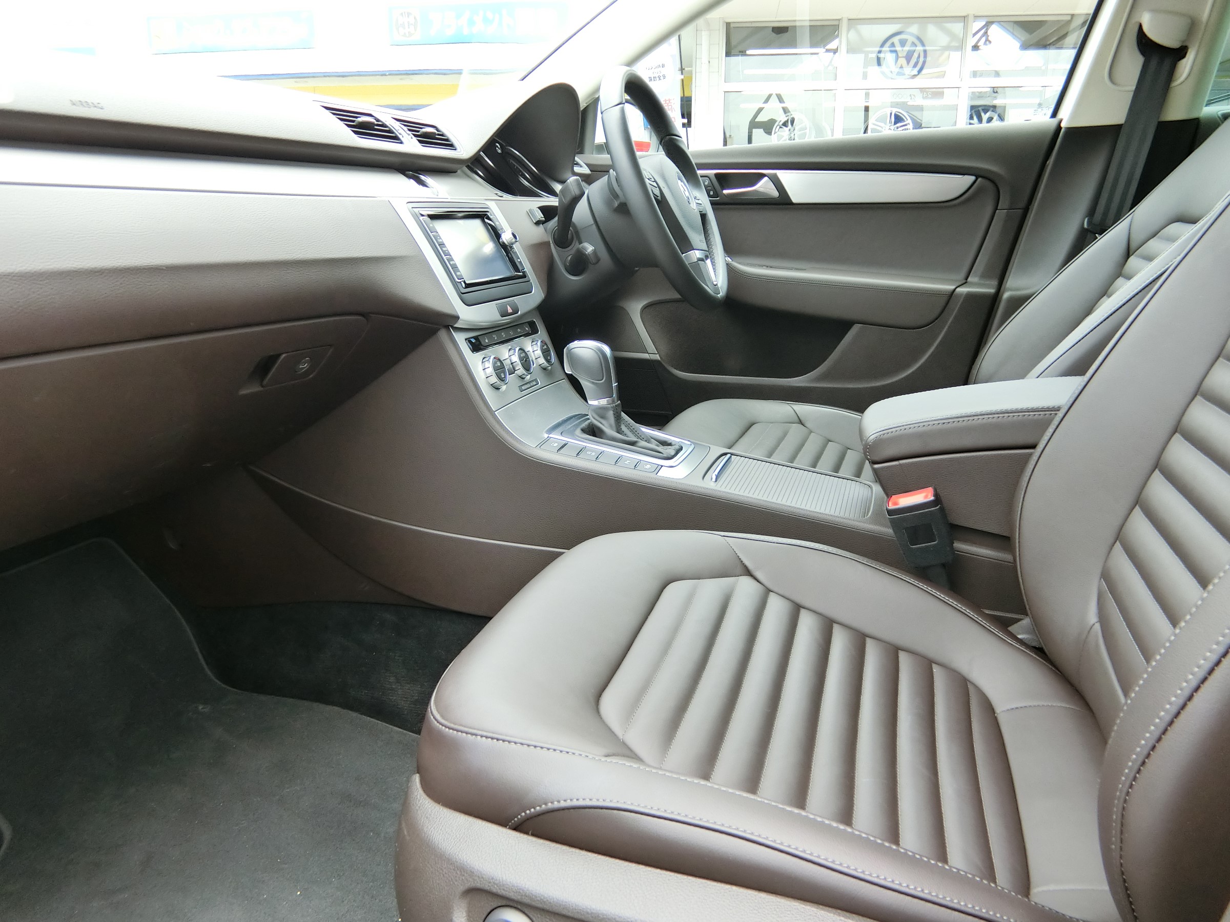 Ｂ７パサートＲライン用アルミドアパネル