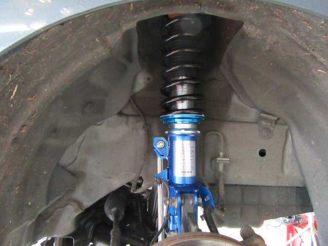 デミオ De5fs に2回目の車高調取り付け これで毎日の通勤も楽しく快適 マツダ デミオ 店長アサコのブログ コクピット 55 車 のカスタマイズにかかわるスタッフより