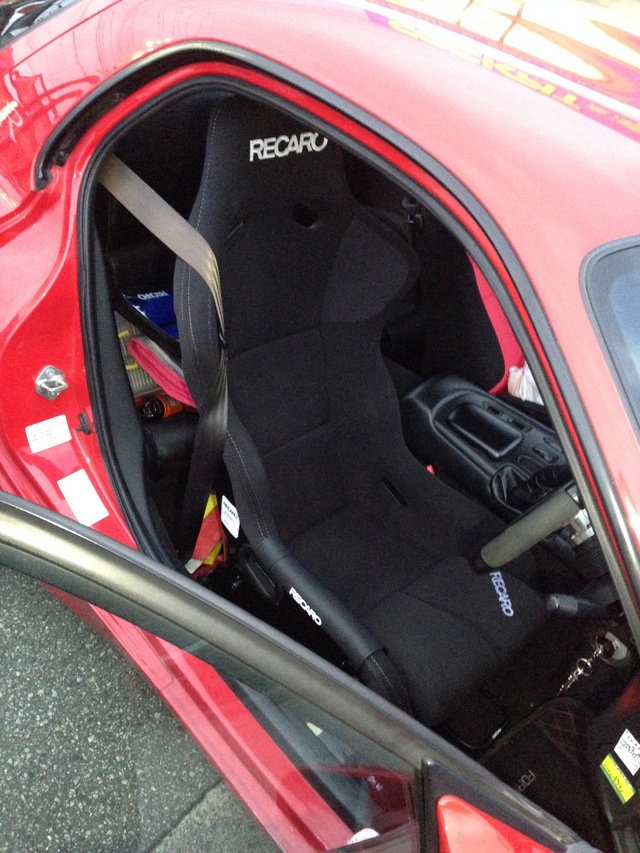 RECARO SP-G ＠ RX-7（FD3S） | スタッフ日記 | コクピット 魚津