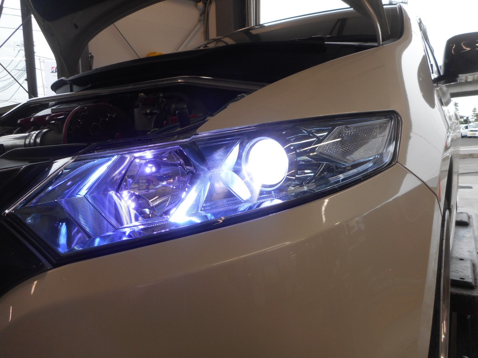 ホンダ インサイト 前期・後期 純正HID車 HONDA ZE2/ZE3 INSIGHT