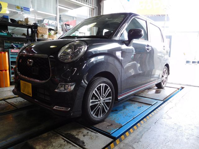 ダイハツ キャスト にストラットタワーバー取付 ／ D-SPORT（ディー