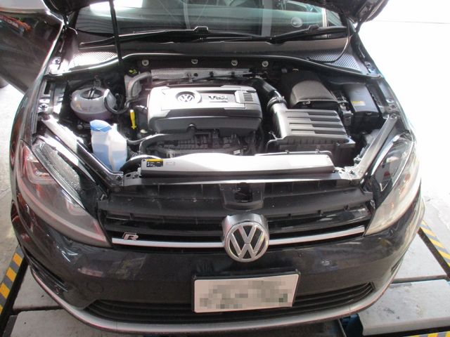 VW Golf R へ サブコン“PPE” ＆ スロコン“PPT” の取付作業 ／ インター