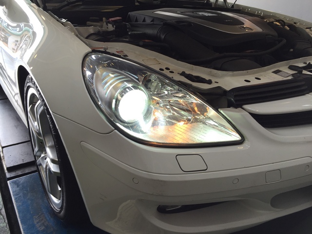 R171 ヘッドライトhid Led スタッフ日記 コクピット21世田谷 車のカスタマイズにかかわるスタッフより