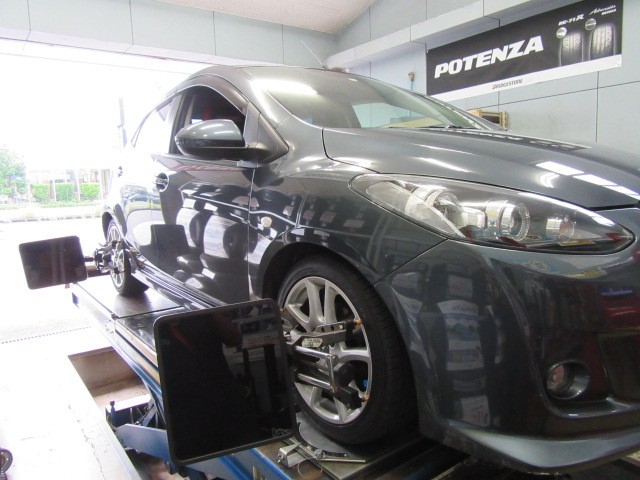 デミオ(DE5FS)に2回目の車高調取り付け!これで毎日の通勤も デミオ(DE5FS)に2回目の車高調取り付け!これで毎日の通勤も