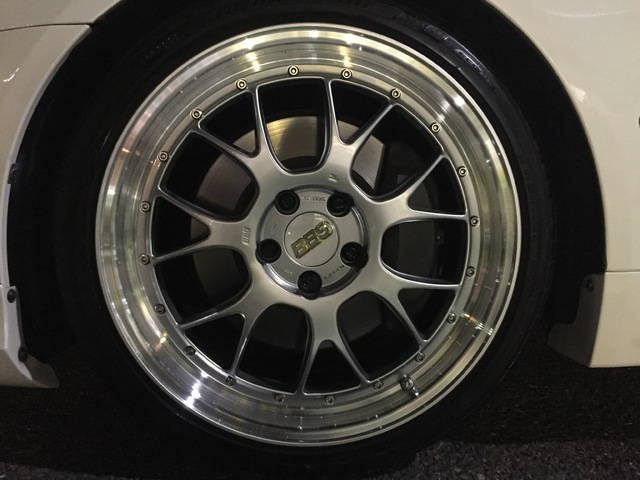 BBS LM-R & CROWN WITH WHITE CAP | スタッフ 日記 | コクピット