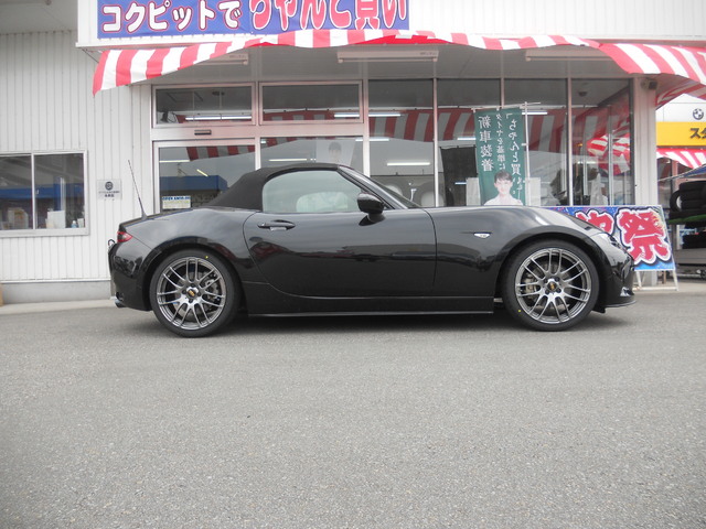 マツダ ロードスター ビルシュタイン車高調取り付けです スタッフ日記 スタイルコクピット ズーム 車のカスタマイズにかかわるスタッフより