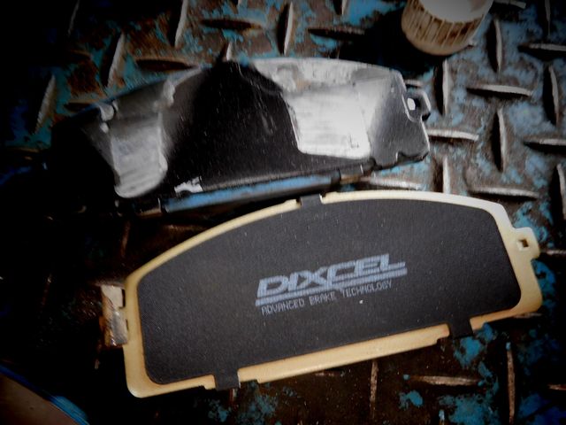 ★決算特価商品★ Z311208 / 315224 DIXCEL Zタイプ ブレーキパッド 1台分セット トヨタ グランドハイエース VCH10W/VCH16W 95/8～05/01 3400