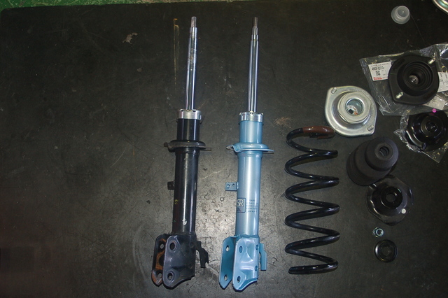 ソニカ 足回りリフレッシュ Staff日記 コクピット さつま貝塚 車のカスタマイズにかかわるスタッフより