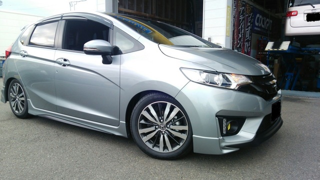 Gk フィット 車高調 スタビライザー リジカラ スタッフblog コクピット 藤枝 車のカスタマイズにかかわるスタッフより