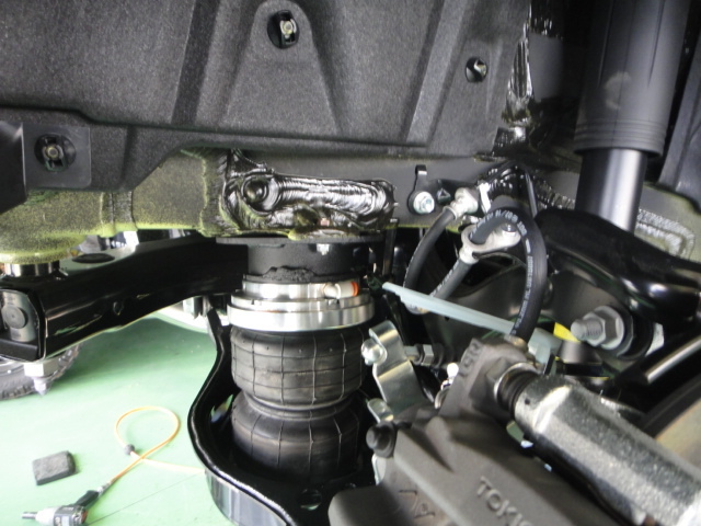 ROAMAIR エアサス フルキット トヨタ 50 プリウス用コンプリートキット