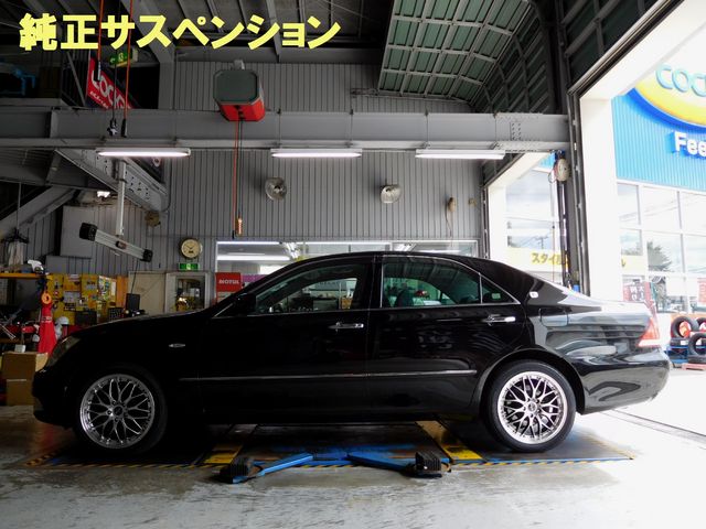 トヨタ GRS183 クラウン 4WD に車高調取付 ／ TEIN（テイン