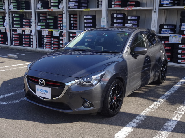 デミオ、グラムライツ57FXX装着。 | 今日の出来事 | コクピット 西部