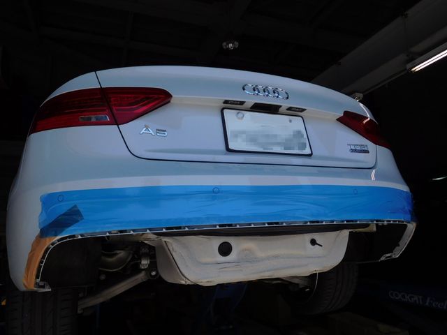 AUDI A5 2013年式エキゾーストパイプフロントパイプ触媒