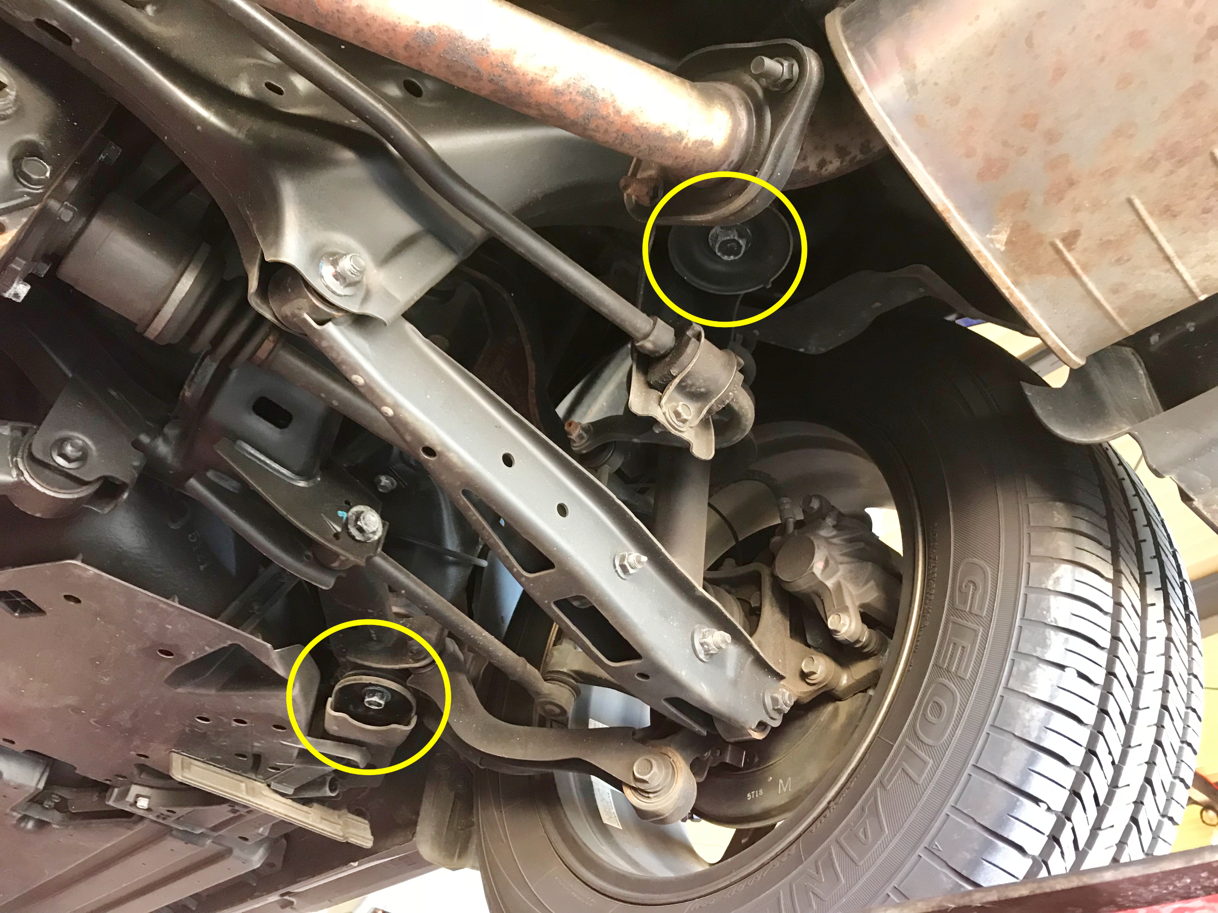 SJ5 SUBARUフォレスターにPROVAクロスメンバーカラー取付 | スバル
