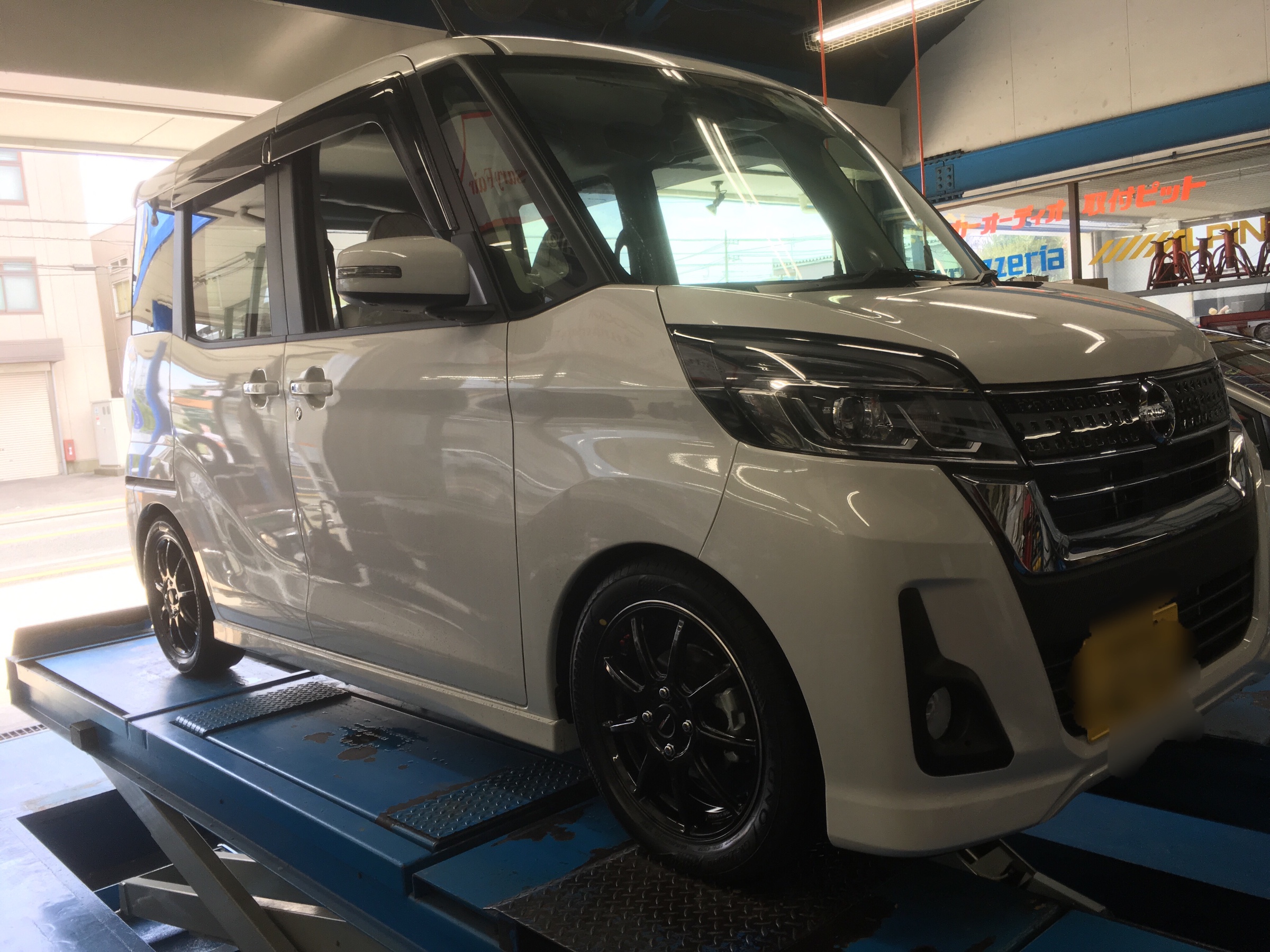 デイズルークス 車高調取り付け | 日産 デイズ ルークス