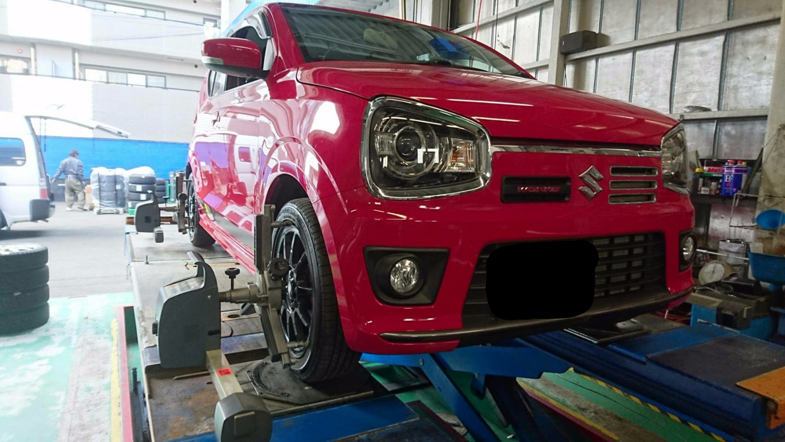 アルトワークス アライメント調整 スズキ アルトワークス タイヤ アライメント調整 スタッフ日記 コクピット北6 車のカスタマイズにかかわるスタッフより