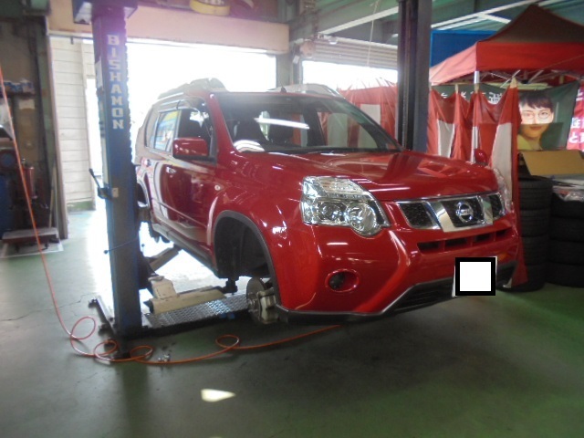 エクストレイルT31のタイヤ交換☆ | 店舗日記 | コクピット 麻生 | 車