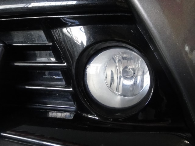 30プリウス Ledフォグランプ取り付け トヨタ プリウス Hid Led その他電装系 Hid Led その他電装系 Led取付 スタッフ日記 コクピット さつま岸和田
