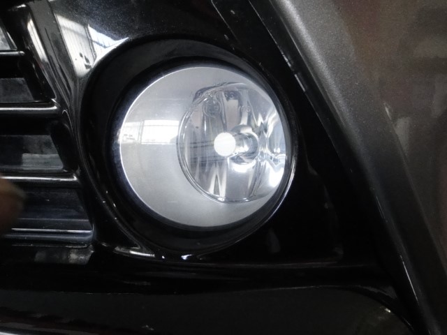 30プリウス Ledフォグランプ取り付け トヨタ プリウス Hid Led その他電装系 Hid Led その他電装系 Led取付 スタッフ日記 コクピット さつま岸和田
