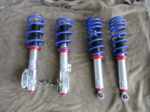 86で気持ちよいハンドリングを楽しむアイテム Sachs Performance Coilover ザックスパフォーマンスコイルオーバー トヨタ 86 足まわり サスペンション ブレーキ 店長アサコのブログ コクピット 55 車のカスタマイズにかかわるスタッフより