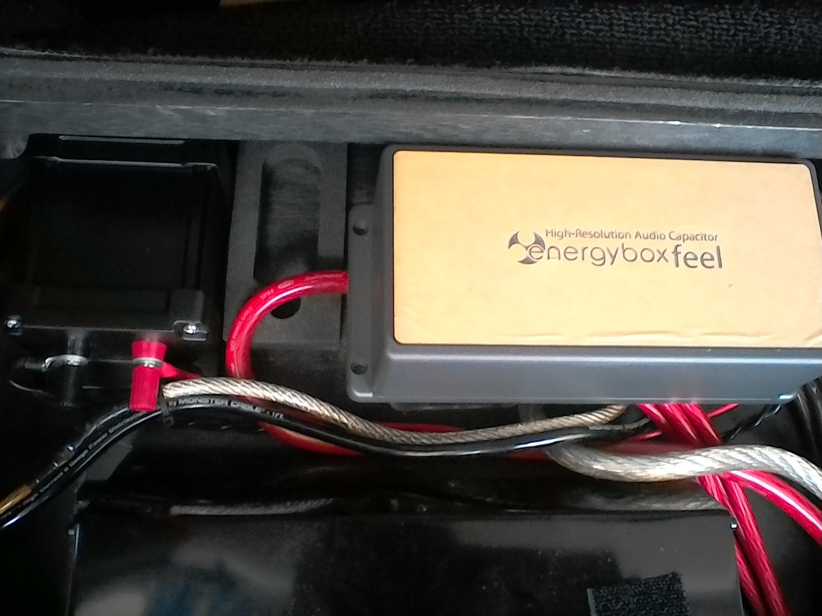 ジャンクションスタビライザー 新発売ジャンクションスタビライザー | 今日の出来事 | コクピット 西部 | 車のカスタマイズにかかわるスタッフより