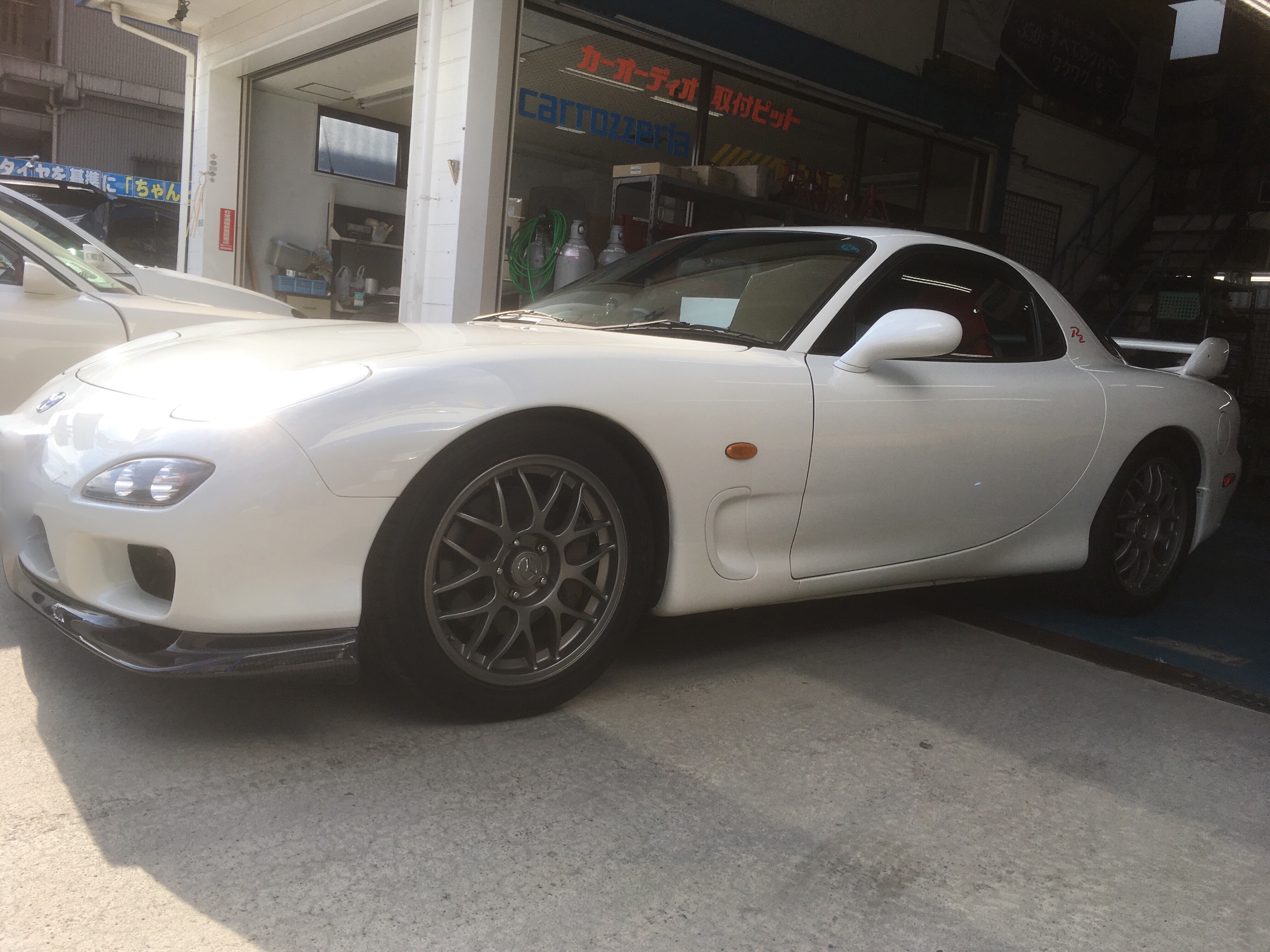 Rx 7 Fd3s 足廻り カスタマイズ日記 コクピット 相模原 車のカスタマイズにかかわるスタッフより