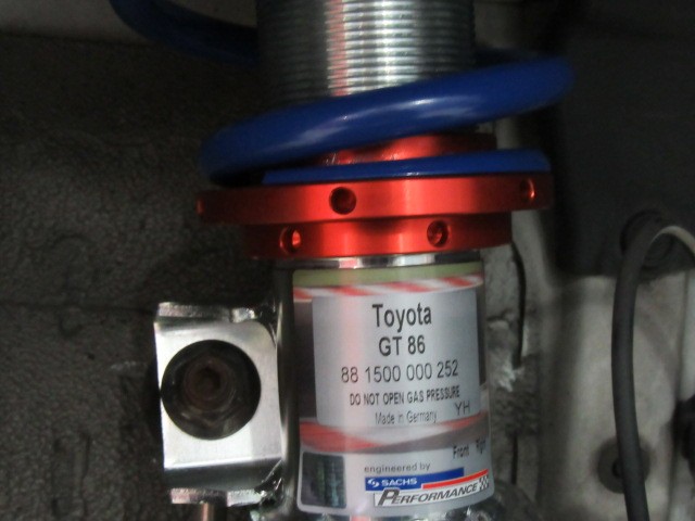 86で気持ちよいハンドリングを楽しむアイテム「SACHS