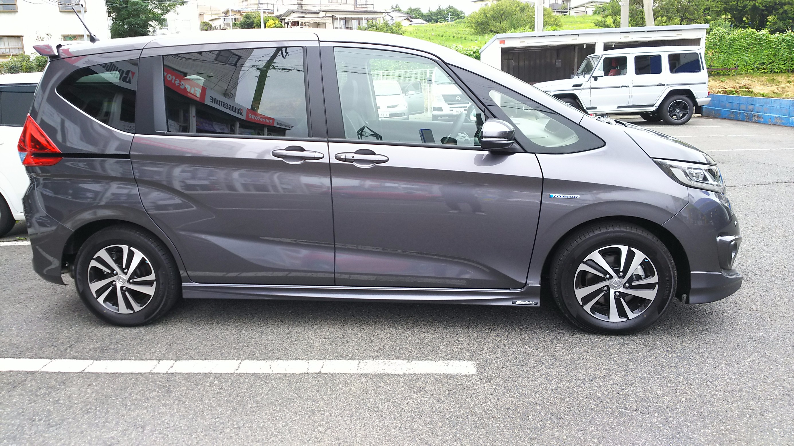 Newフリード ハイブリッドへ 前後ドラレコ レーダー そして ホンダ フリード Av カーナビ ドライブレコーダー Etc Av カーナビ ドライブレコーダー Etc A V関連取付 オーディオ ナビ リヤカメラ等装着例 コクピット モリオカ お店の取付加工事例紹介