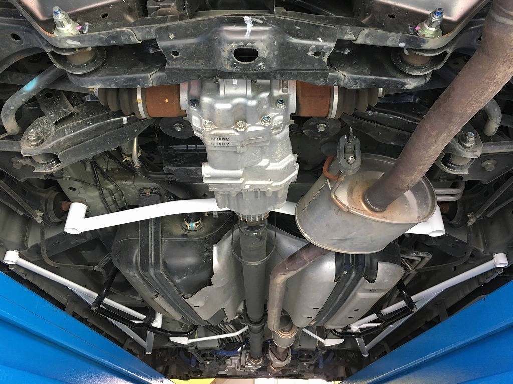 エリシオン足回りパーツ ホンダ エリシオン RR4 ボディ補強オクヤマ CARBING | ホンダ