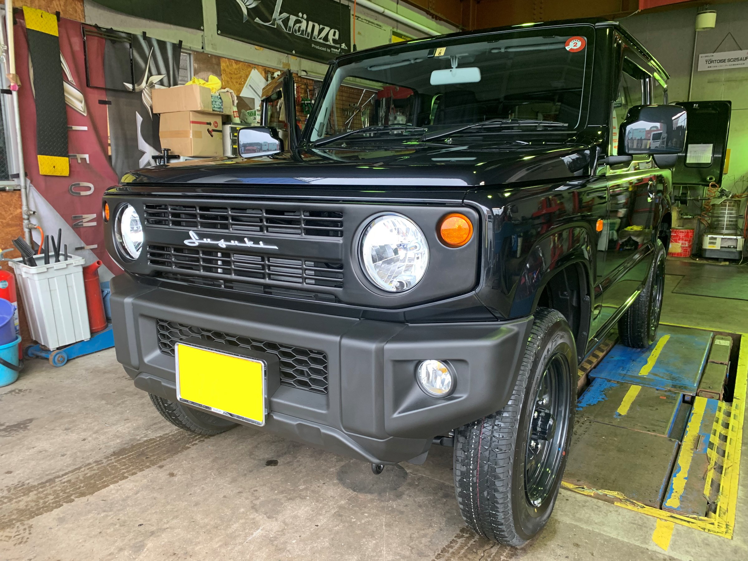 新型ジムニー Jb64w ナビ バックカメラ エンジンスターター Etc お取付です スズキ ジムニー Av カーナビ ドライブレコーダー Etc Av カーナビ ドライブレコーダー Etc ナビゲーション取付 Pit作業レポート Cockpit Age3 コクピットエイジ 車の