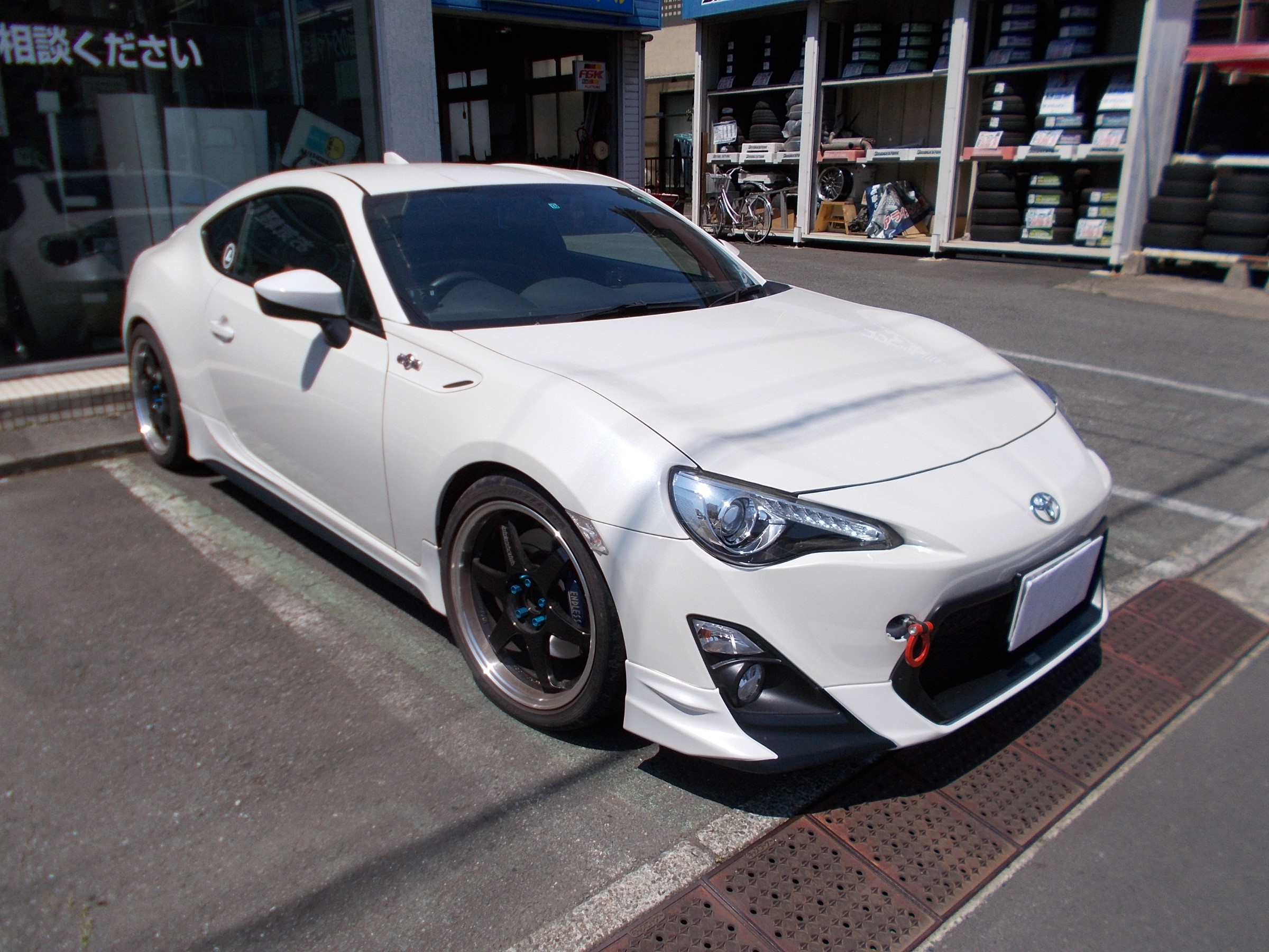 86 トラスト製「グレッディ オーバーパイプ」装着。 | トヨタ 86 吸