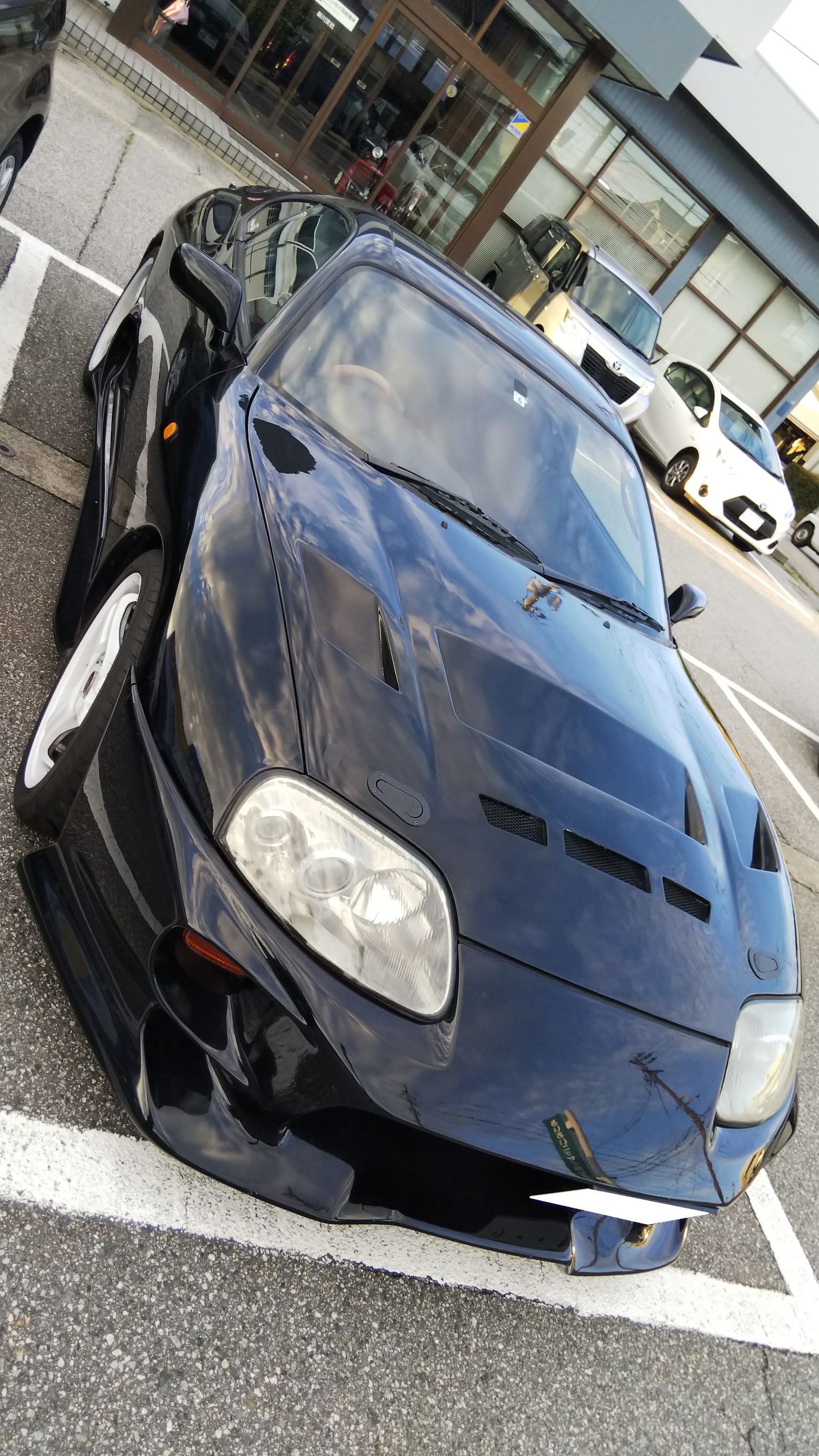 懐かしの80スープラです トヨタ スープラ アライメント調整 スタッフ日記 コクピット 魚津 車のカスタマイズにかかわるスタッフより
