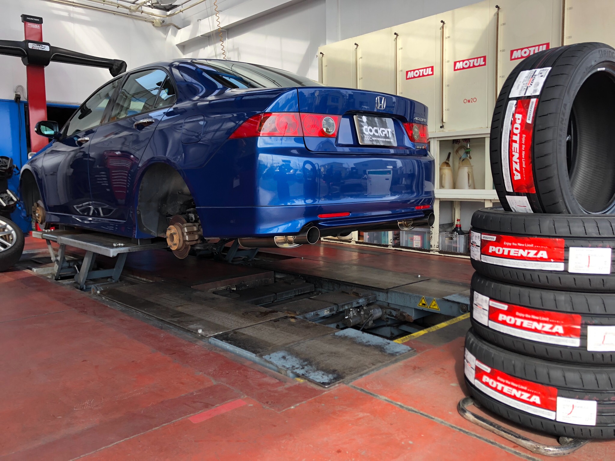 アコード Euro R Cl7 Potenza S007a装着 アライメント調整 ホンダ アコードユーロr タイヤ アライメント調整 スタッフ 日記 コクピット 荒井 車のカスタマイズにかかわるスタッフより