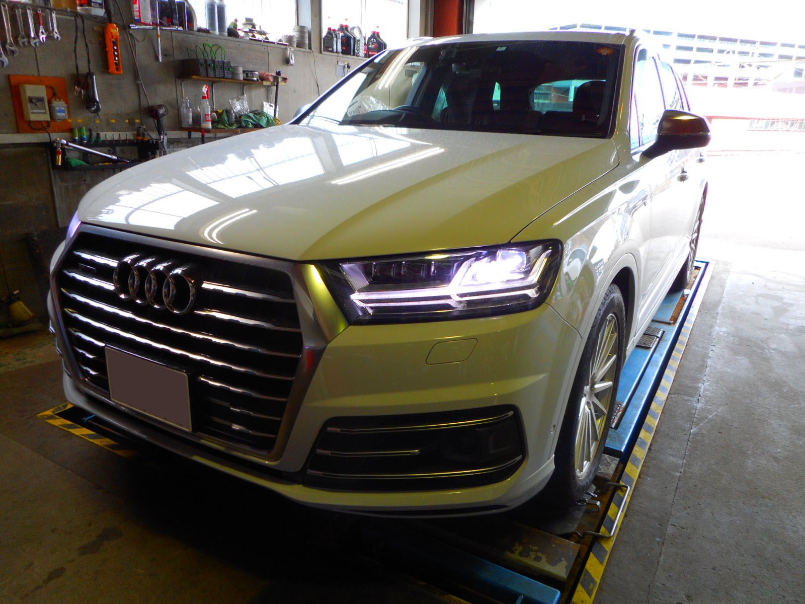 大切な人へのギフト探し ロワリング エアサス車 Audi Q7(4L) アウディ - 外国自動車用パーツ - hlt.no