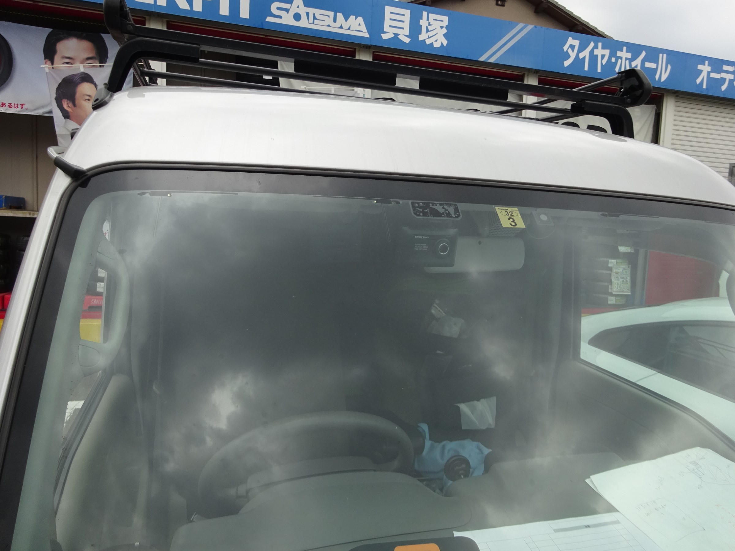 エブリイに前後カメラのドラレコ取り付け | スズキ エブリイバン AV