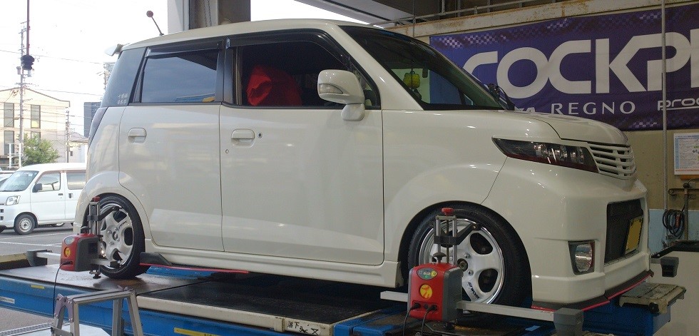 ゼスト Je1 にワーク マイスター S1 2pc お取り付け ホンダ ゼストスパーク ホイール ホイール 4輪トータルアライメント測定 調整 スタッフblog コクピット 藤枝 タイヤ館 藤枝 車のカスタマイズにかかわるスタッフより