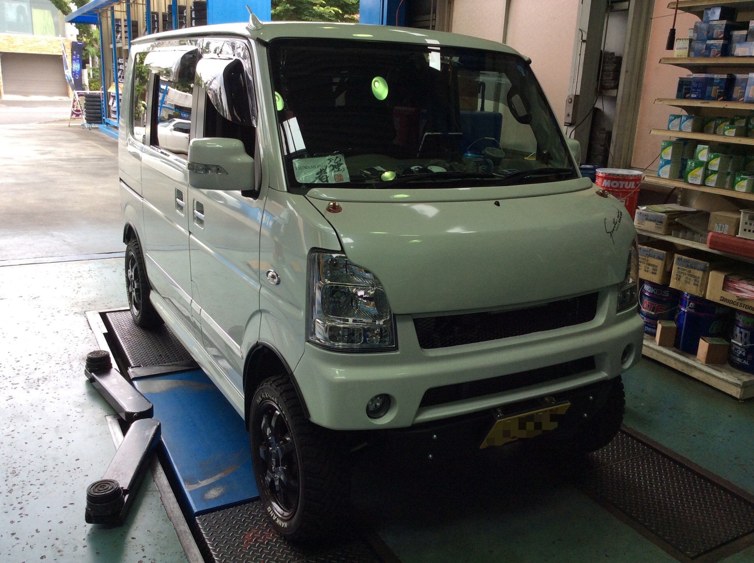 今はLEDが | スズキ エブリイワゴン HID・LED（その他電装系） HID