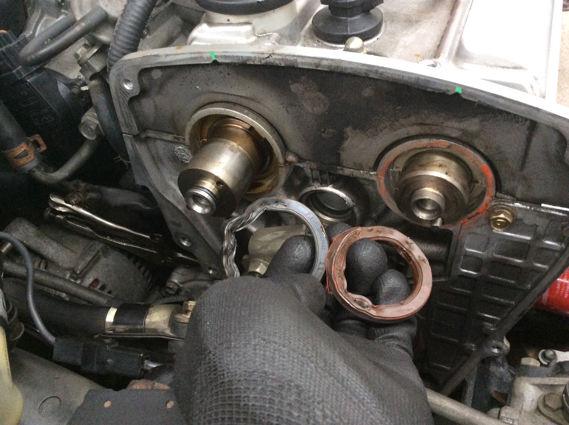 レビン AE101 タイミングベルト交換 車検整備 | スタッフ 日記