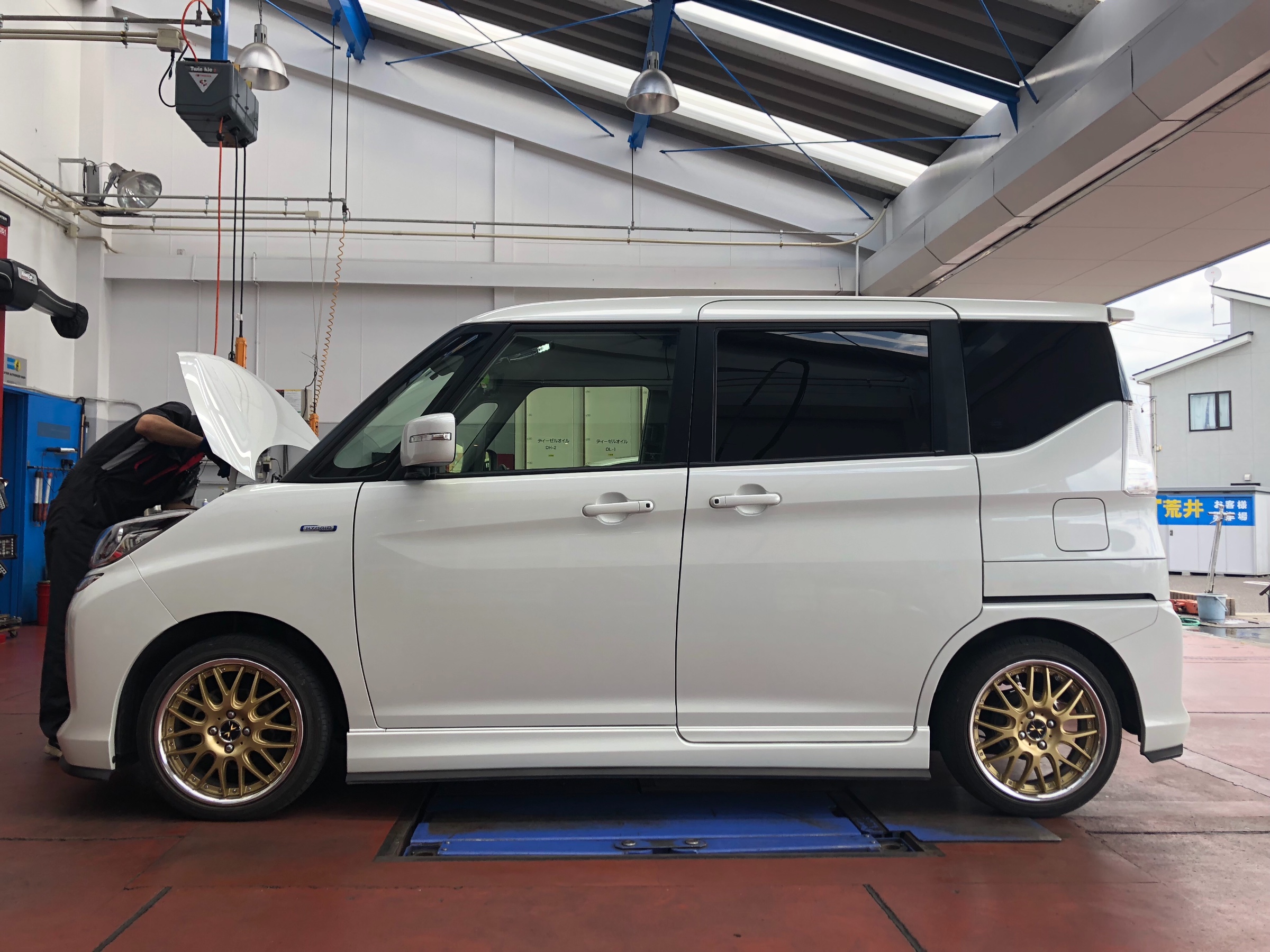 SUZUKI SOLIO BANDIT × KYB Lowfer Sports KIT でシャキッとローダウン