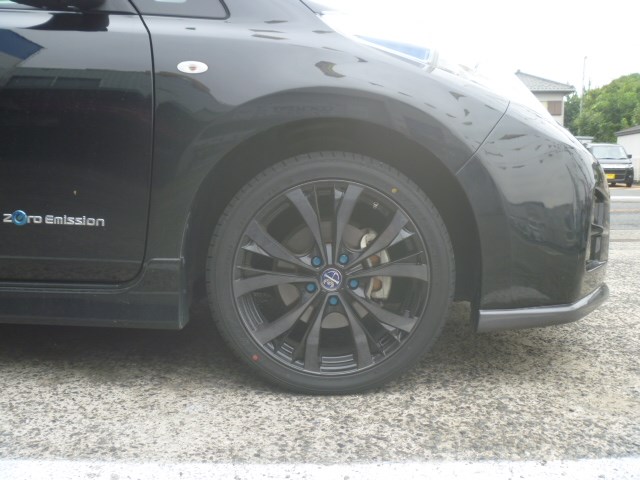 日産/リーフへ車高調取り付け! | 日産 リーフ 足まわり