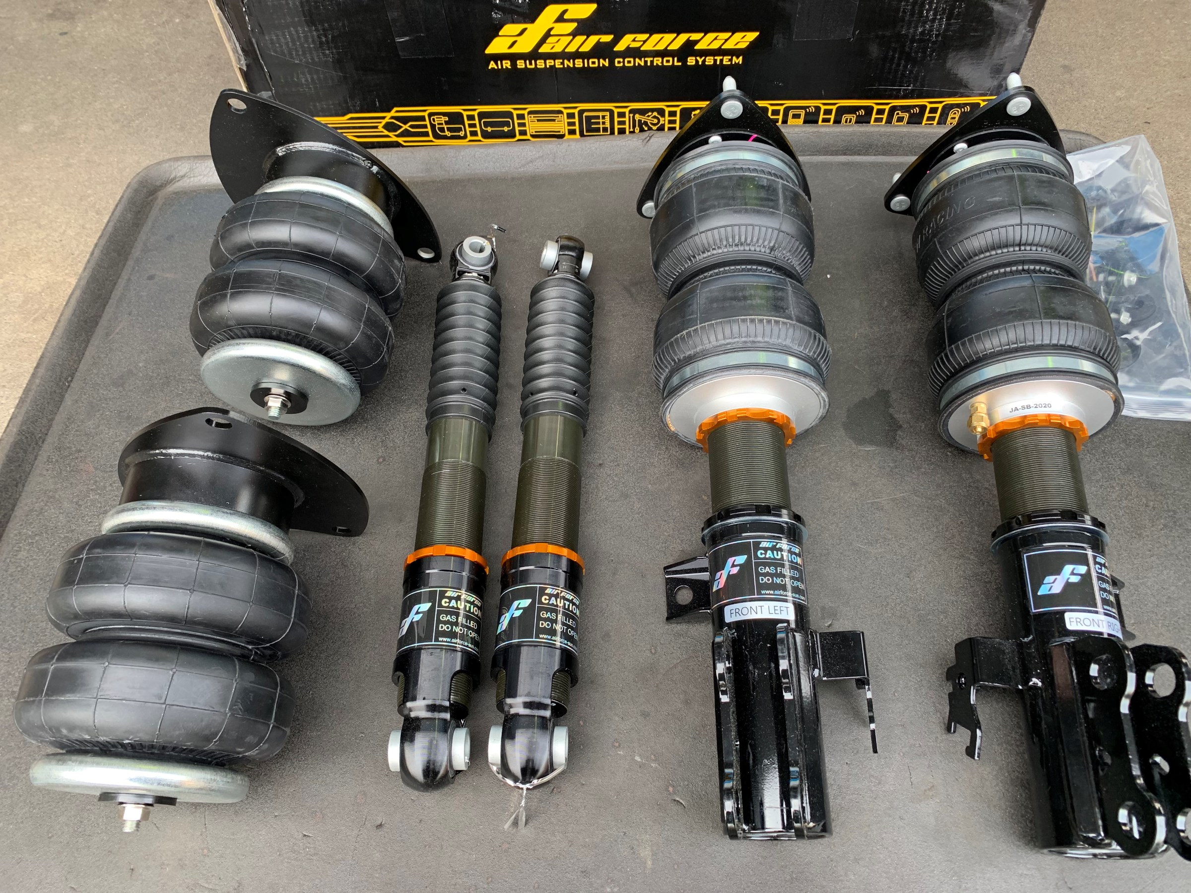 デジタルエアサス エアフォースサスペンション取付 トヨタ アルファード 足まわり サスペンション ブレーキ 足まわり サスペンション ブレーキ サスペンションパーツ関連取付 Pit作業レポート Cockpit Age3 コクピットエイジ 車のカスタマイズに
