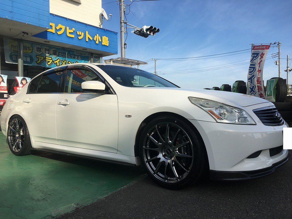 日産スカイラインセダンKV36 370GT ポテンザS007Aタイヤ交換