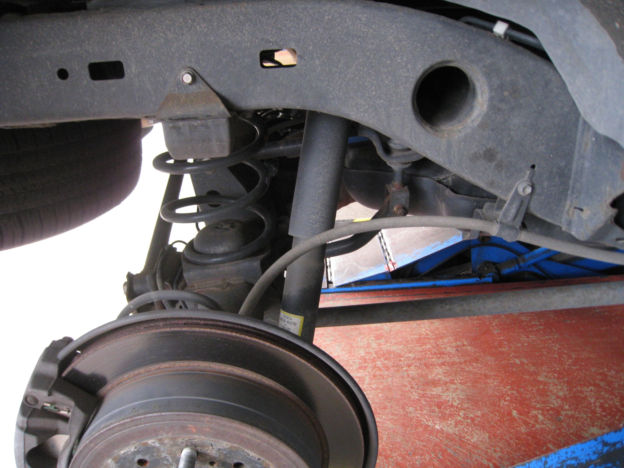 ランクル200 ビルシュタイン ショック 取り付け | トヨタ  