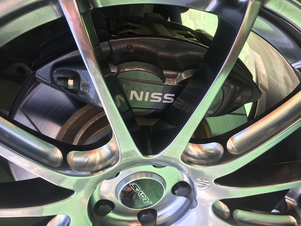 日産スカイラインセダンKV36 370GT ポテンザS007Aタイヤ交換