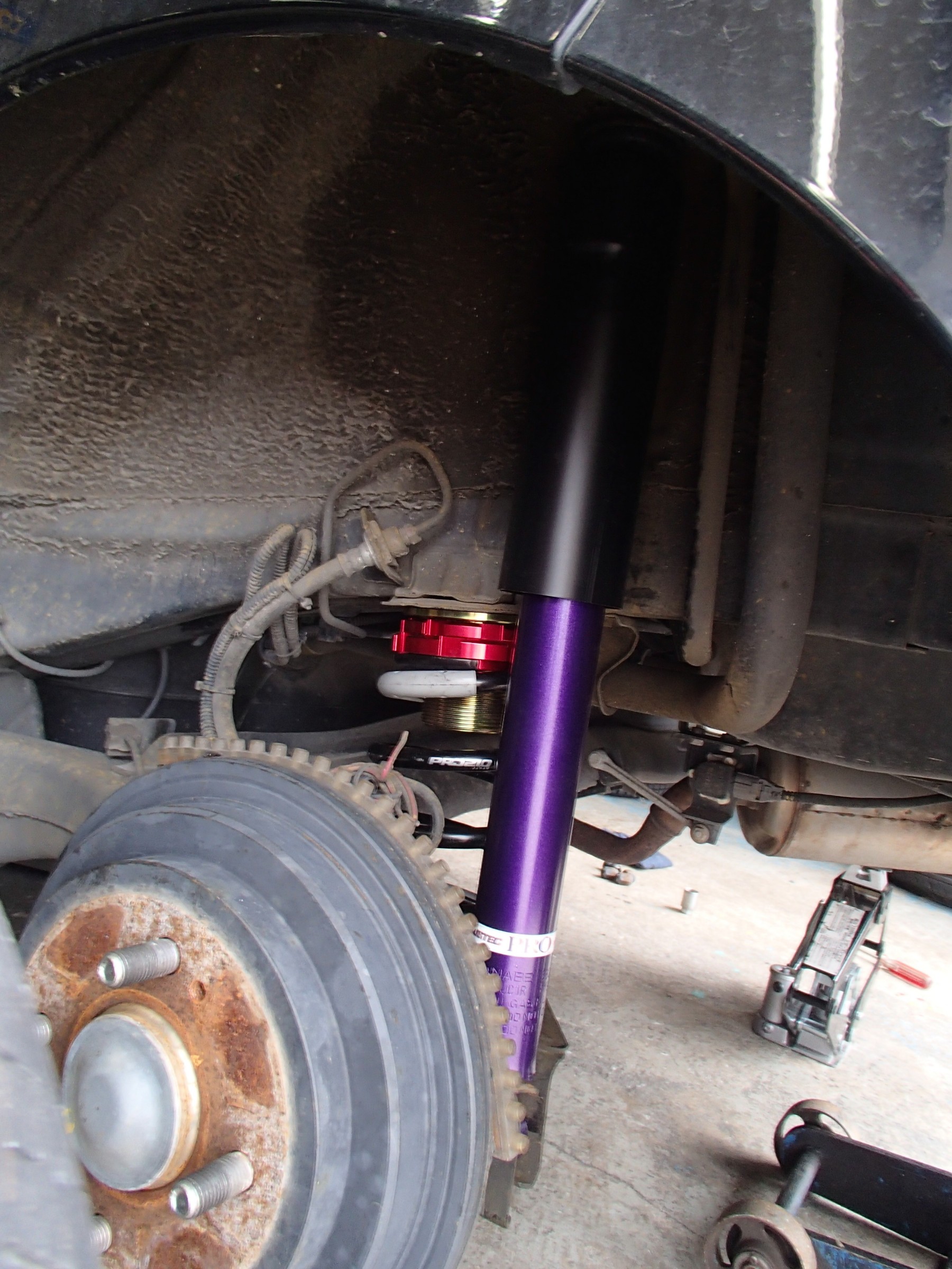 ホンダ ライフ タナベ車高調取り付け ホンダ ライフ 足まわり サスペンション ブレーキ 足まわり サスペンション ブレーキ サスペンションパーツ関連取付 Kameoka Diary コクピット 亀岡 車のカスタマイズにかかわるスタッフより