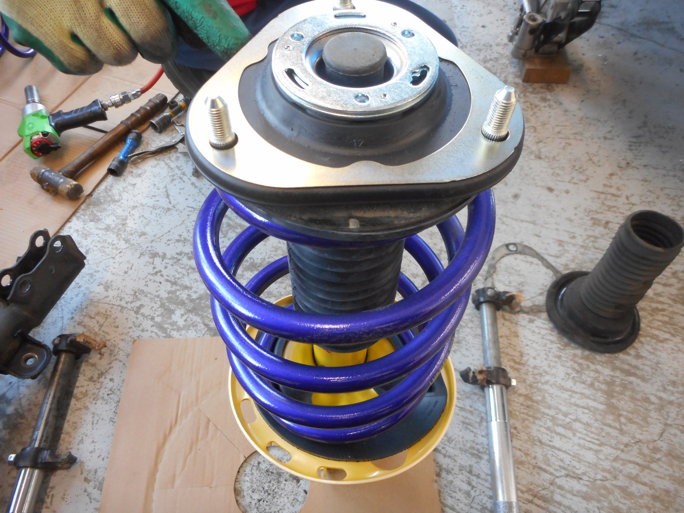 Kuruma//Factoryエスティマ AHR20W 純正ショック Kuruma//Factory様専用エスティマ AHR20W 純正ショック - メルカリ