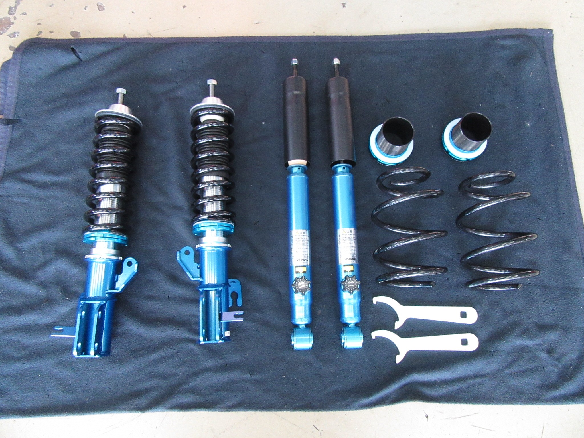 ZE40をさらに引き立たせる車高調！ノートe-POWER NISMOに「クスコ