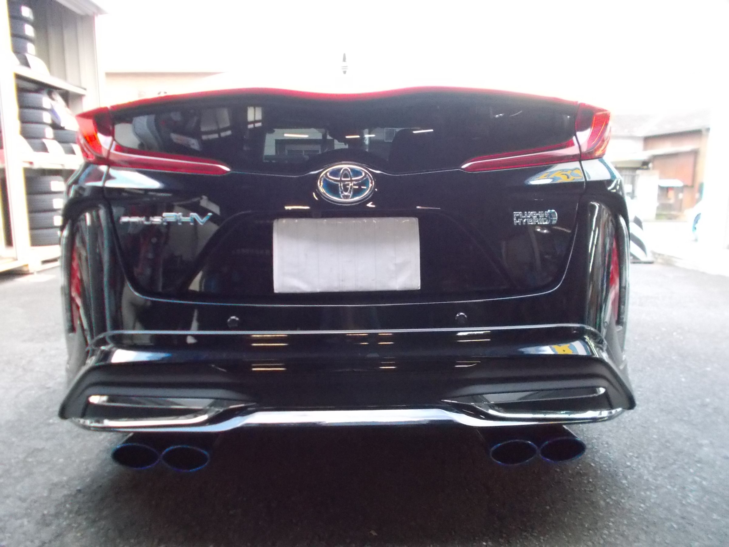 プリウス PHV ROWEN（ローウェン）製スポーツマフラー（保安基準適合